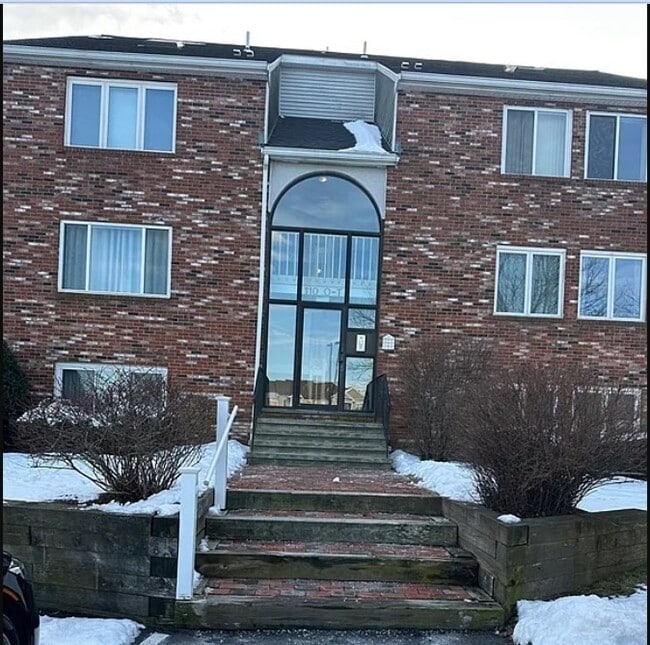 Building Photo - 110 Burkhall St Unit O