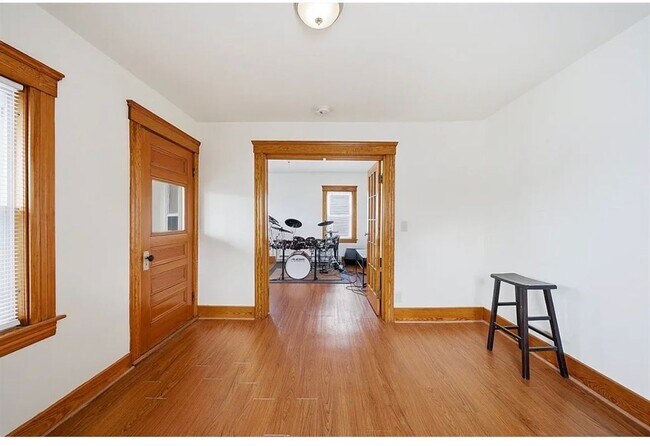 Photo - 31 Whitcomb St