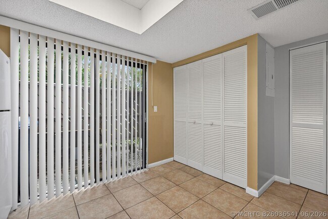 Photo - 707 Stonewood Ct Unit 19c