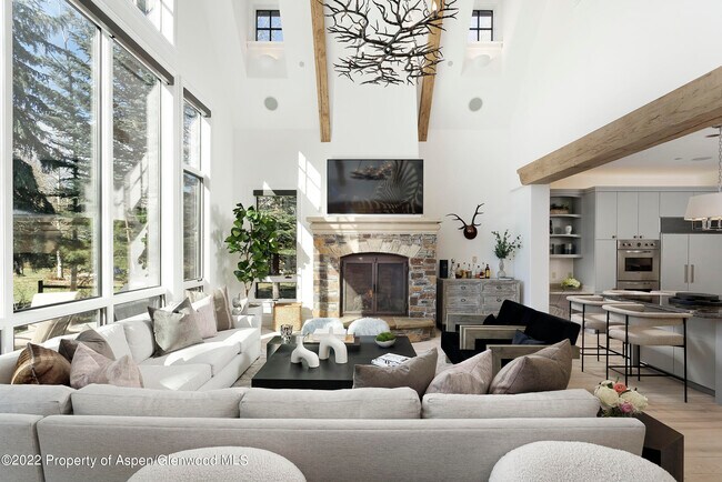857 Bonita Dr