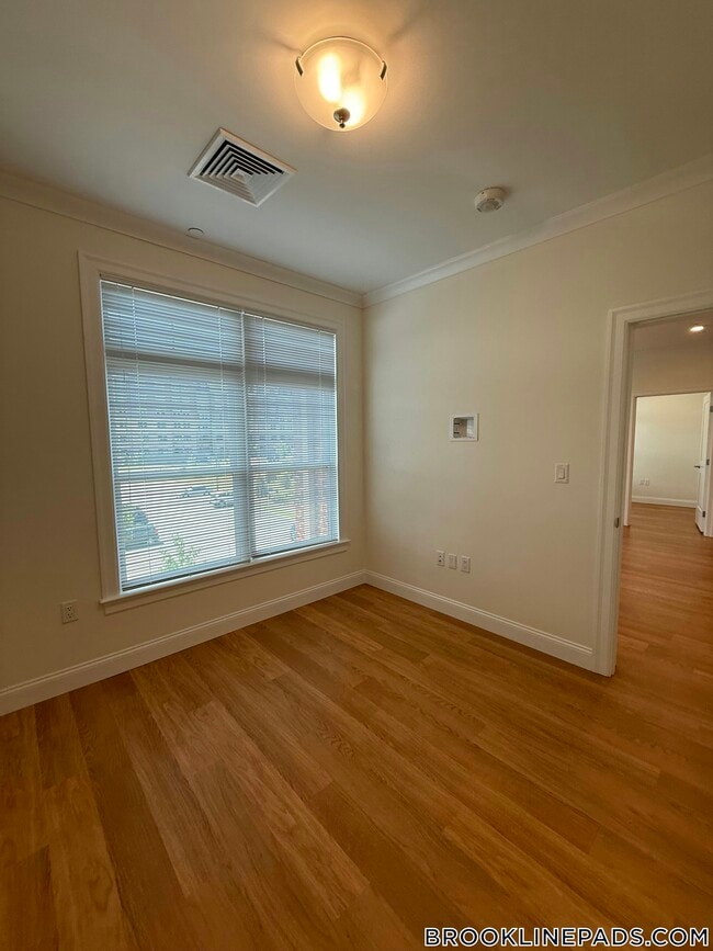 Photo - 120 Gerry Rd Unit 304