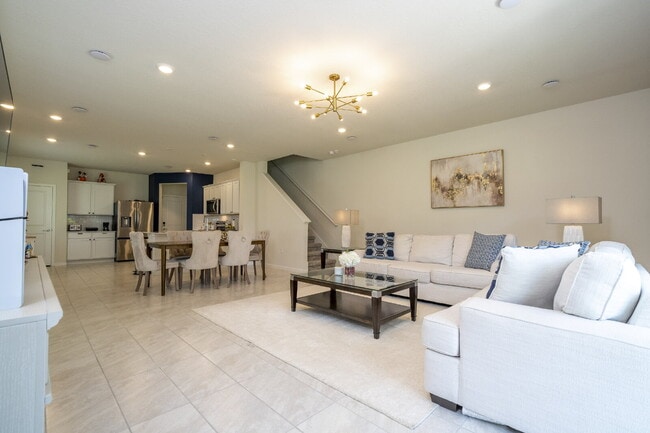 Photo - Discover Comfort and Style: Spacious 3-Bed...