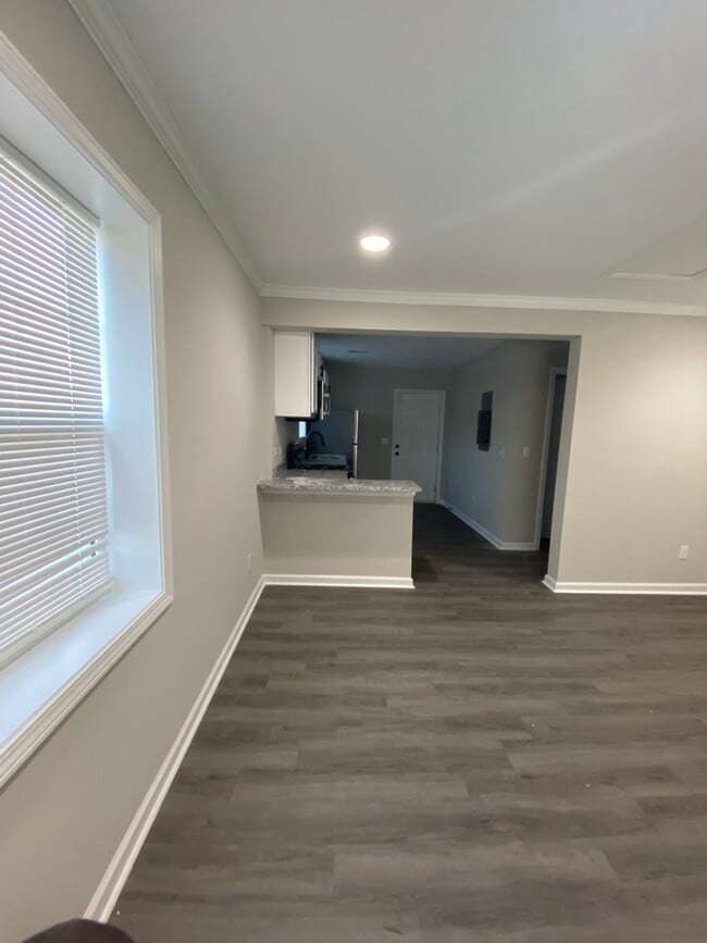 Photo - 2444 Washington St