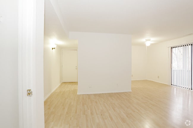 2 Bedroom - Wood Laminate - Living Room - University Park