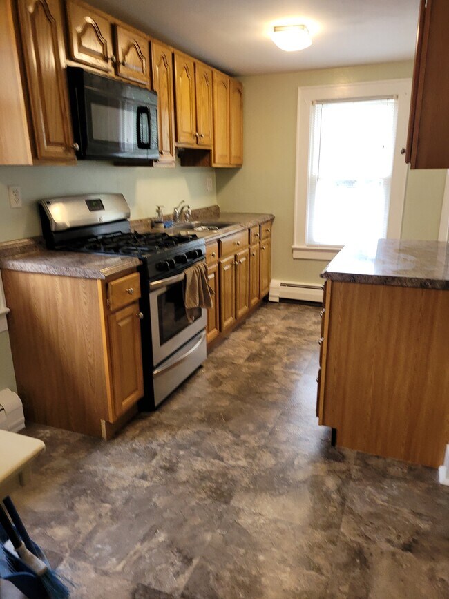 Kitchen - 332 Main St Apartments Unit 2
