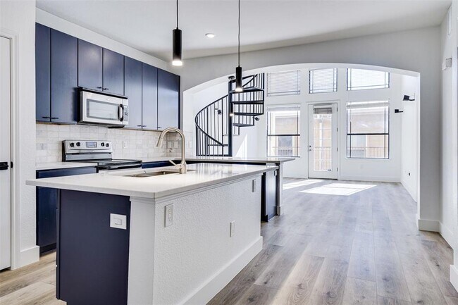 Photo - 2505 San Gabriel St Unidad 600