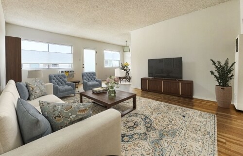 Photo - 1405 Amherst Ave