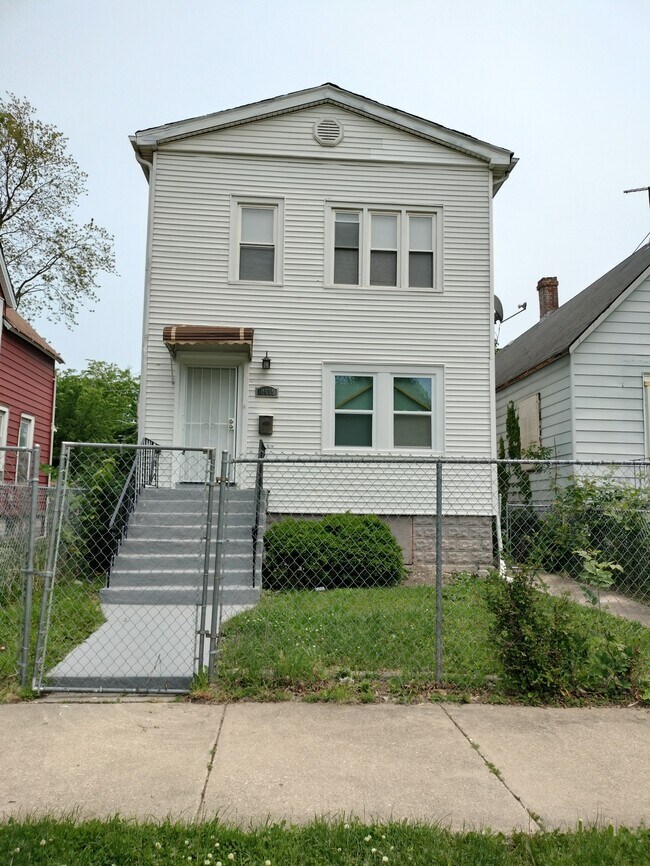 Photo - 10619 S Perry Ave Casa
