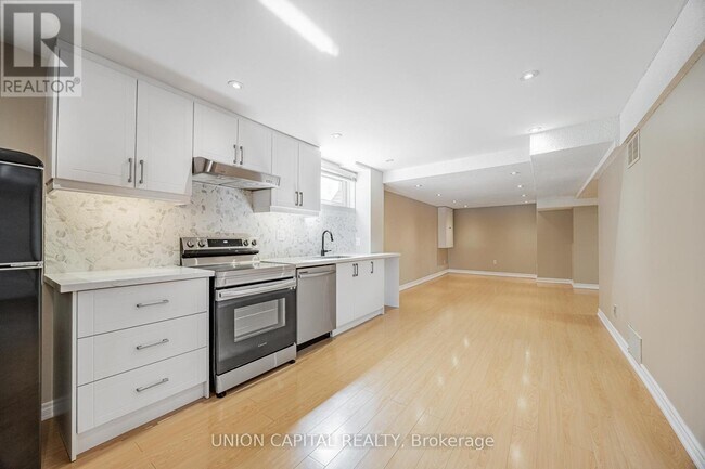 Photo - 21 Kings College Rd