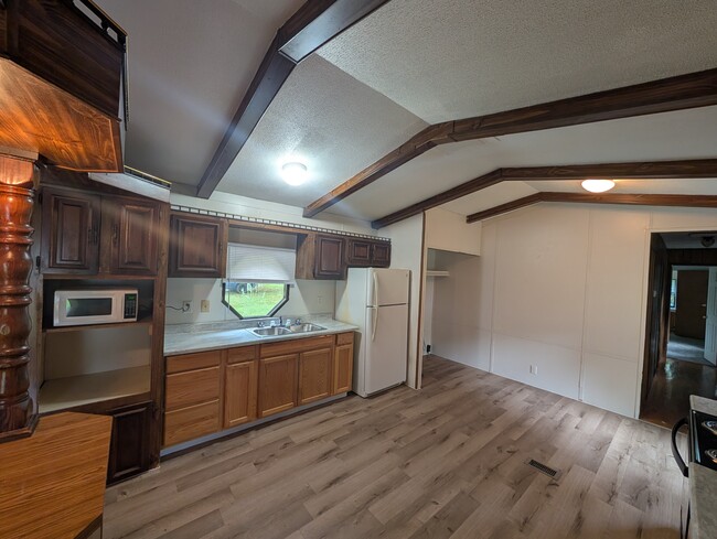 Photo - 35 Ransdell Ln