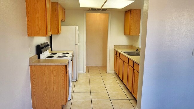 Photo - FIRST MONTH RENT FREE!!!AFFORDABLE UNIT ON...