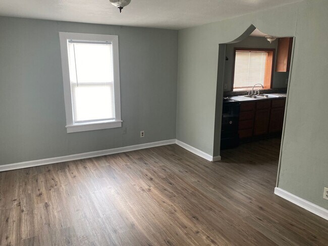 Photo - 3 Bedroom House in Alton