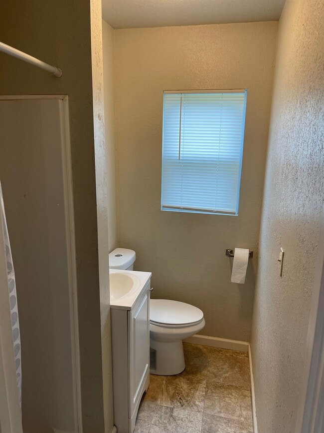 Photo - 8185 Center Dr