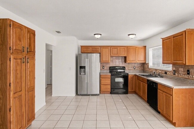 Photo - 1230 Port Malabar Blvd NE