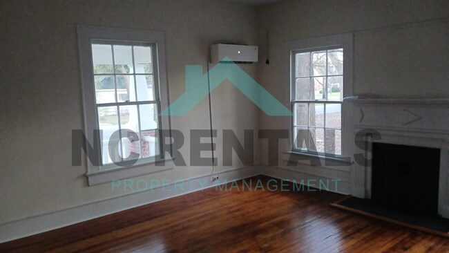 Photo - 307 N Parker St Unit 305
