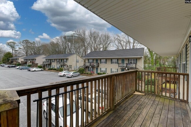 Photo - 122 Hazelwood Ct