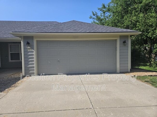 Photo - 4104 Saddlehorn Dr