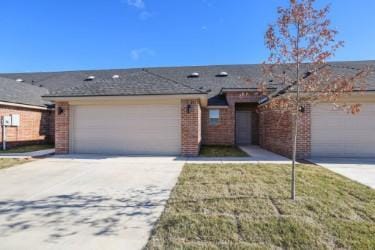 Photo - 7617 Woodford Ave