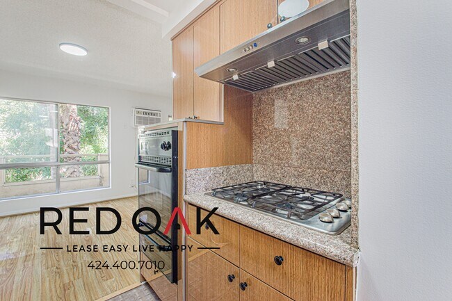 Photo - 7720 Hampton Ave Unit 212