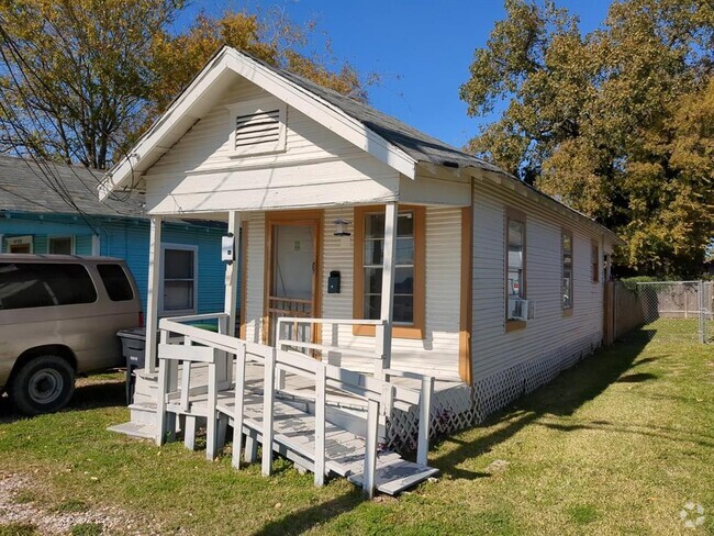 Building Photo - 4715 Liberty Rd Rental