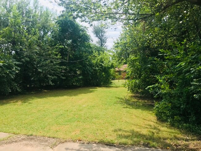 Photo - 1416 NE 39th St