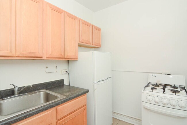 Photo - 4834 N Damen Ave Unidad 113