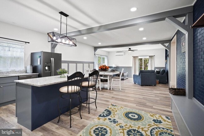 Building Photo - 30 April Ln