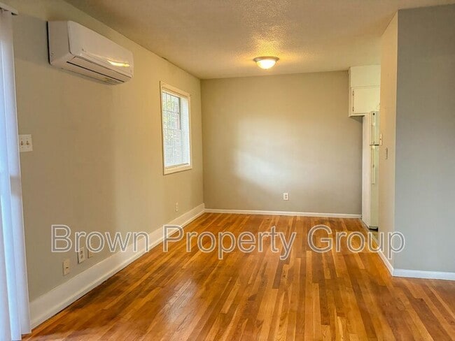 Photo - 2462 D Bragg Blvd