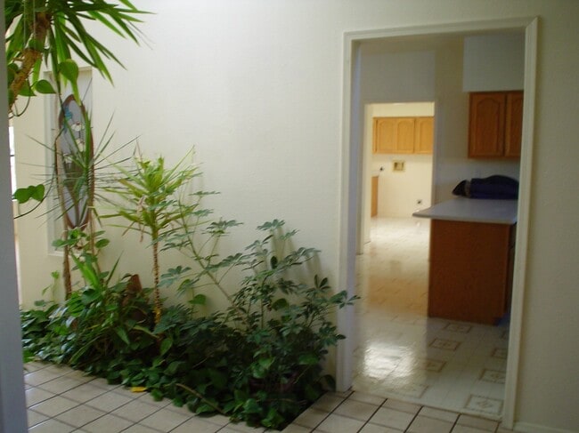 Entryway - 8512 Liberty Dr NE