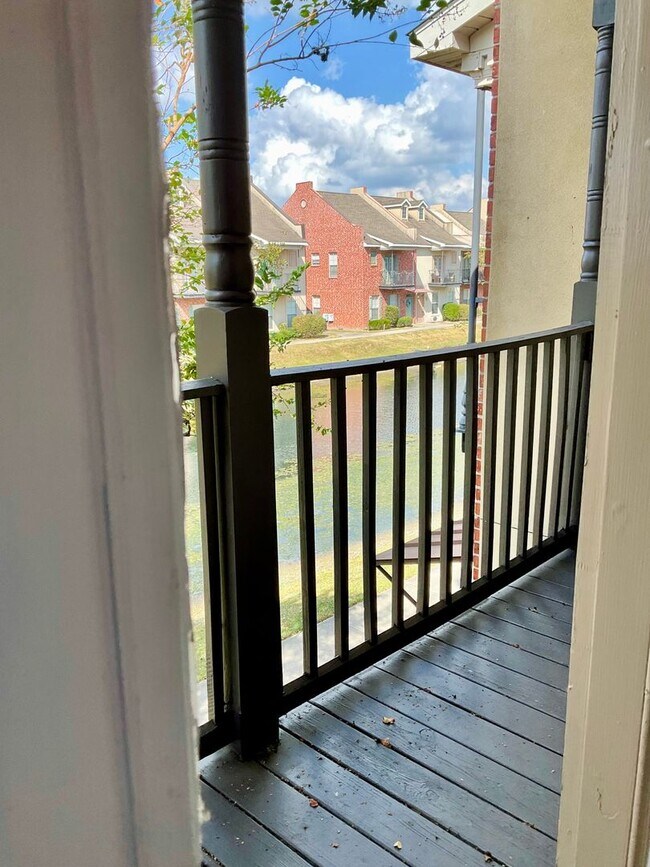 Photo - Lakes at Bluebonnet townhome! Gated commun...