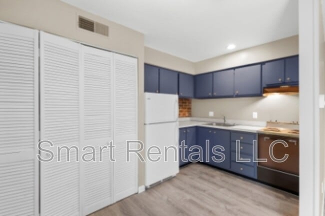 Photo - 9951 Chateau Roi Dr