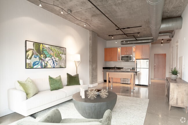 2BR, 2BA - 842 SF- Living Room