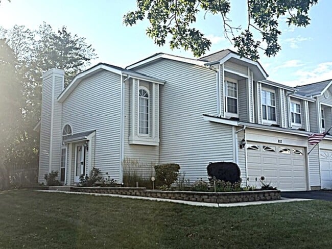 Photo - 852 Dighton Ln