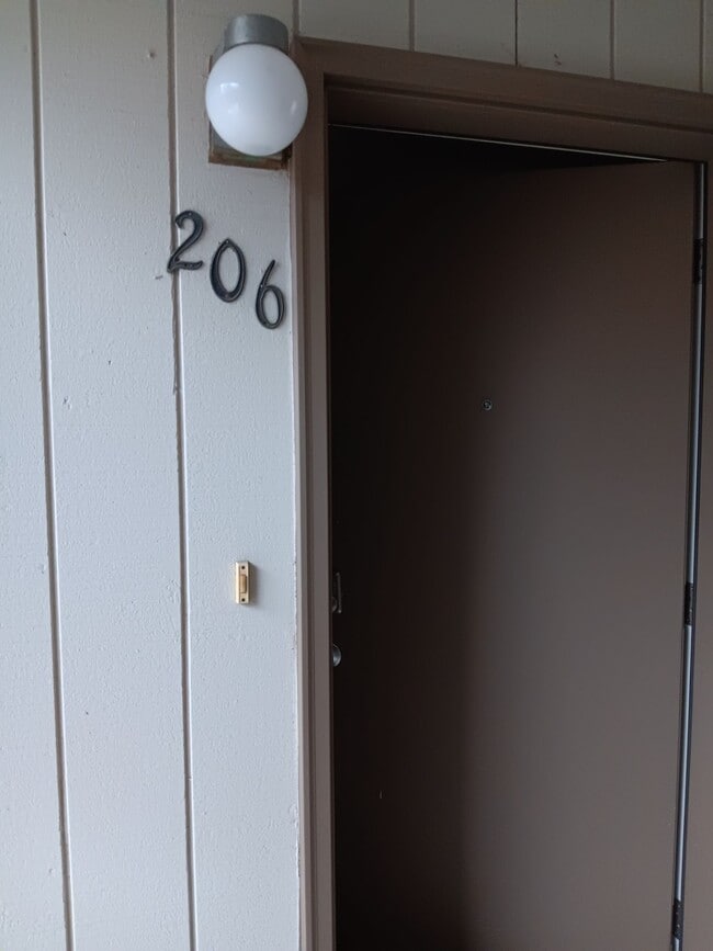 Photo - 125 Crescent Lake Rd