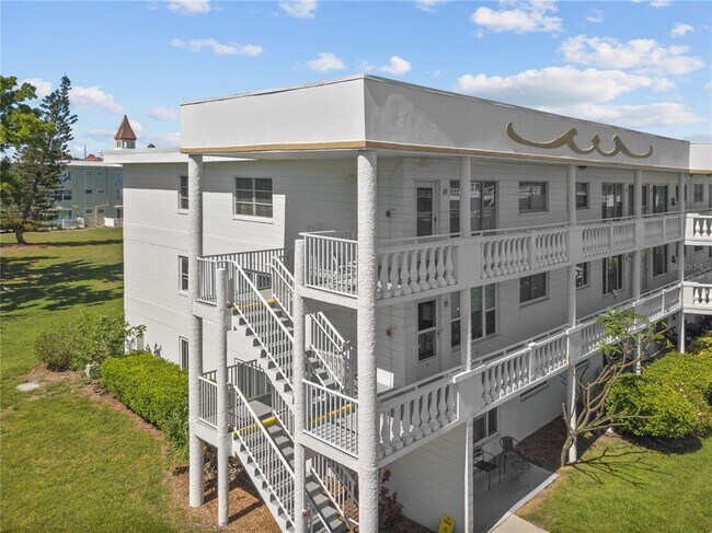 Photo - 2428 Columbia Dr Unit 50