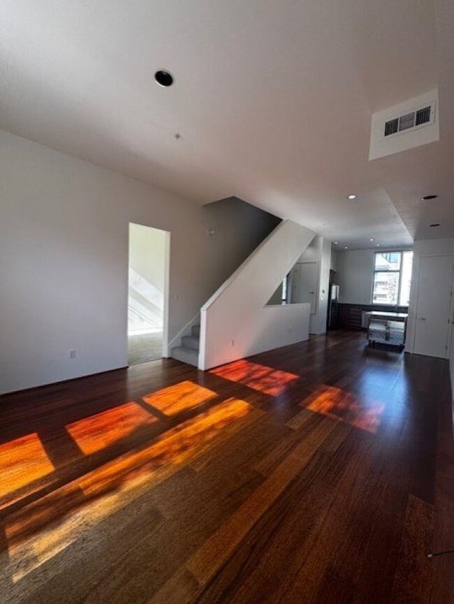 Photo - 42 Iron Horse Ln