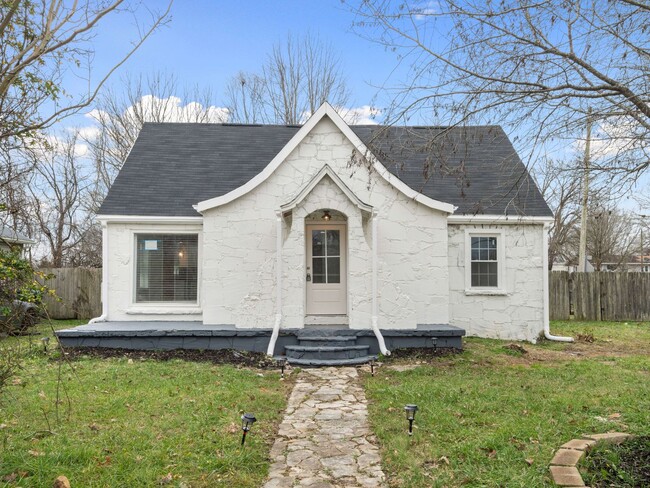 Beautiful, quaint, and charming 4 bd cotta... - Beautiful, quaint, and charming 4 bd cotta... House