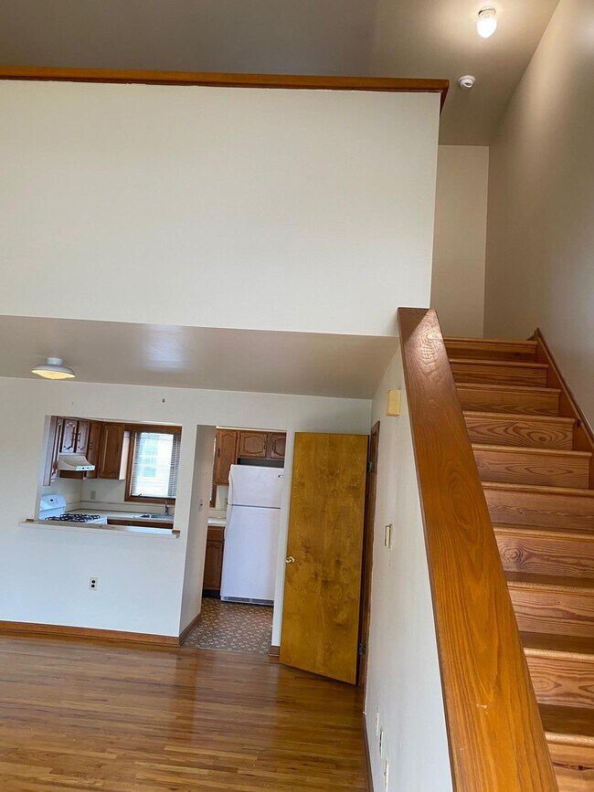 Photo - 710 W Camplain Rd Unit 4