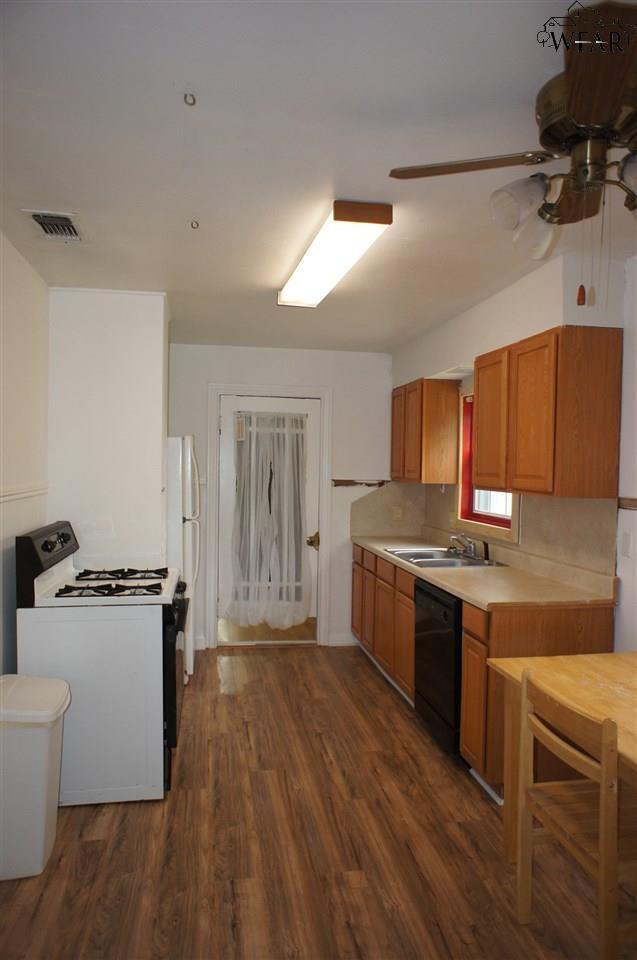 Photo - 3507 Grant St