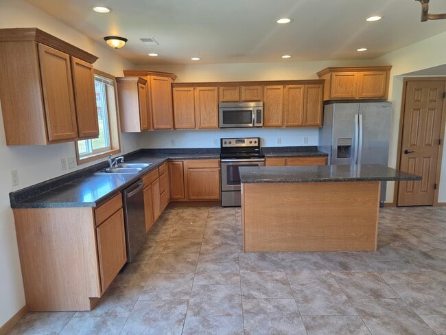 Photo - 1002 Berry Ave