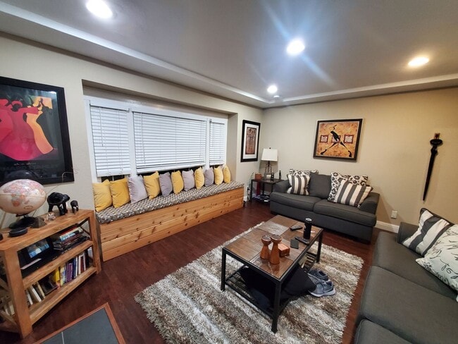Photo - Available now! Emeryville 4 bedroom 3 bath house with Studio loftspace unit