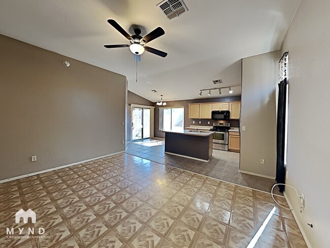 Photo - 2018 E Calle Arroyo Lindo