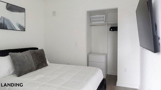 Photo - 620 Foster St Unit 813