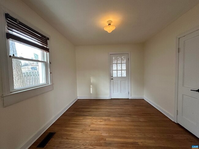 Photo - 1321 Willow Dr