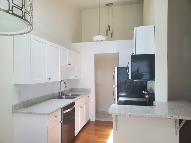 103 Kitchen - Beachwood Homes in Kirkland