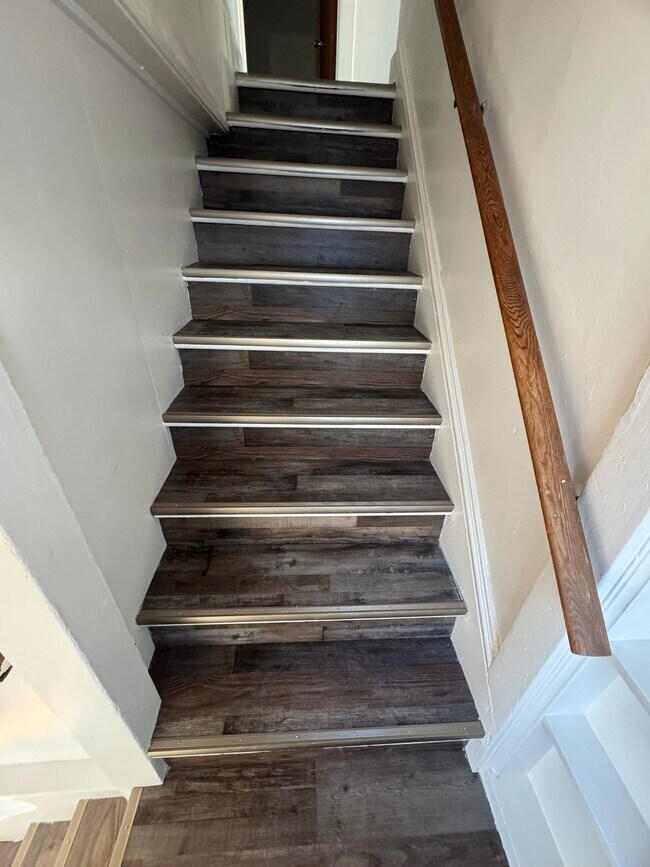 Photo - 253 W Grand Ave