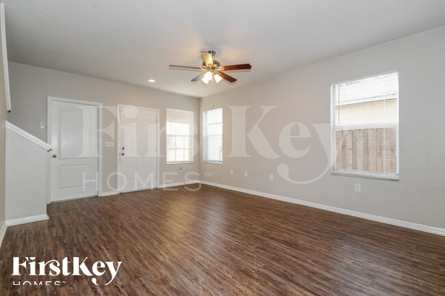 Photo - 709 Periwinkle Pointe Pl