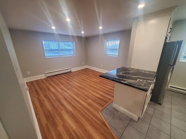 Photo - 24 Colgate Rd Unit 1