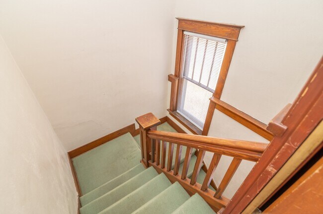 Photo - 306 Brooks St Unit 1