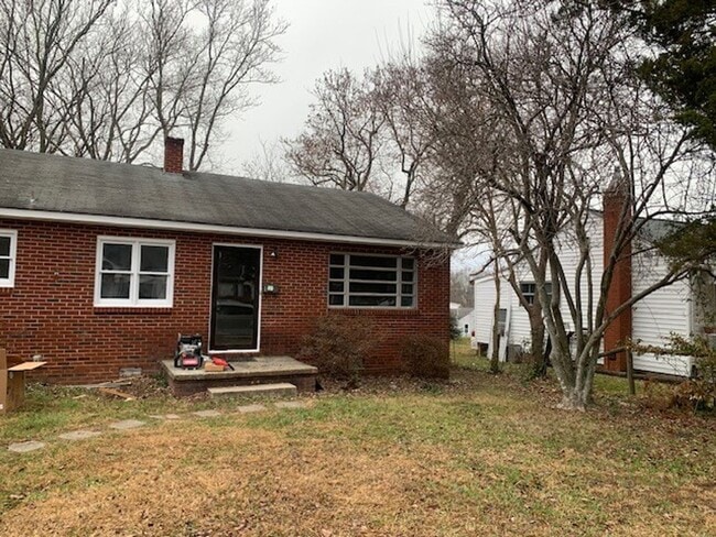 Photo - 3 Bedroom 1 Bathroom in the Heart of Asheboro